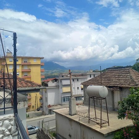 Aleko Guest House Gjirokastër Екстериор снимка